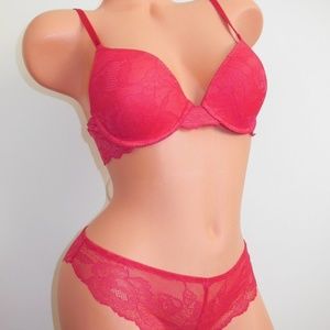 Victorias Secret Uplift Biofit Bra Tanga Panty SET